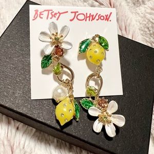 Betsey Johnson Forbidden Fruit Lemon Flower Mismatched Drop Earrings | NEW